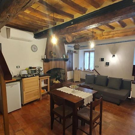 Апартаменти Le Casette Di Civitella- La Casa Di Rolando E Gina Civitella Del Lago Екстер'єр фото