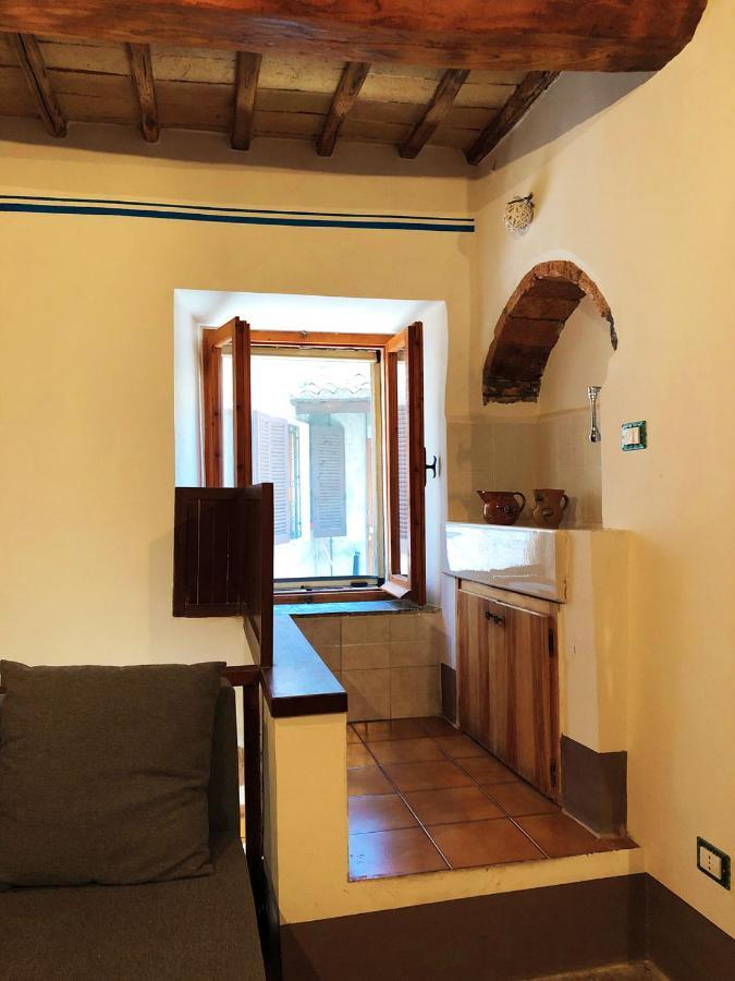 Апартаменти Le Casette Di Civitella- La Casa Di Rolando E Gina Civitella Del Lago Екстер'єр фото